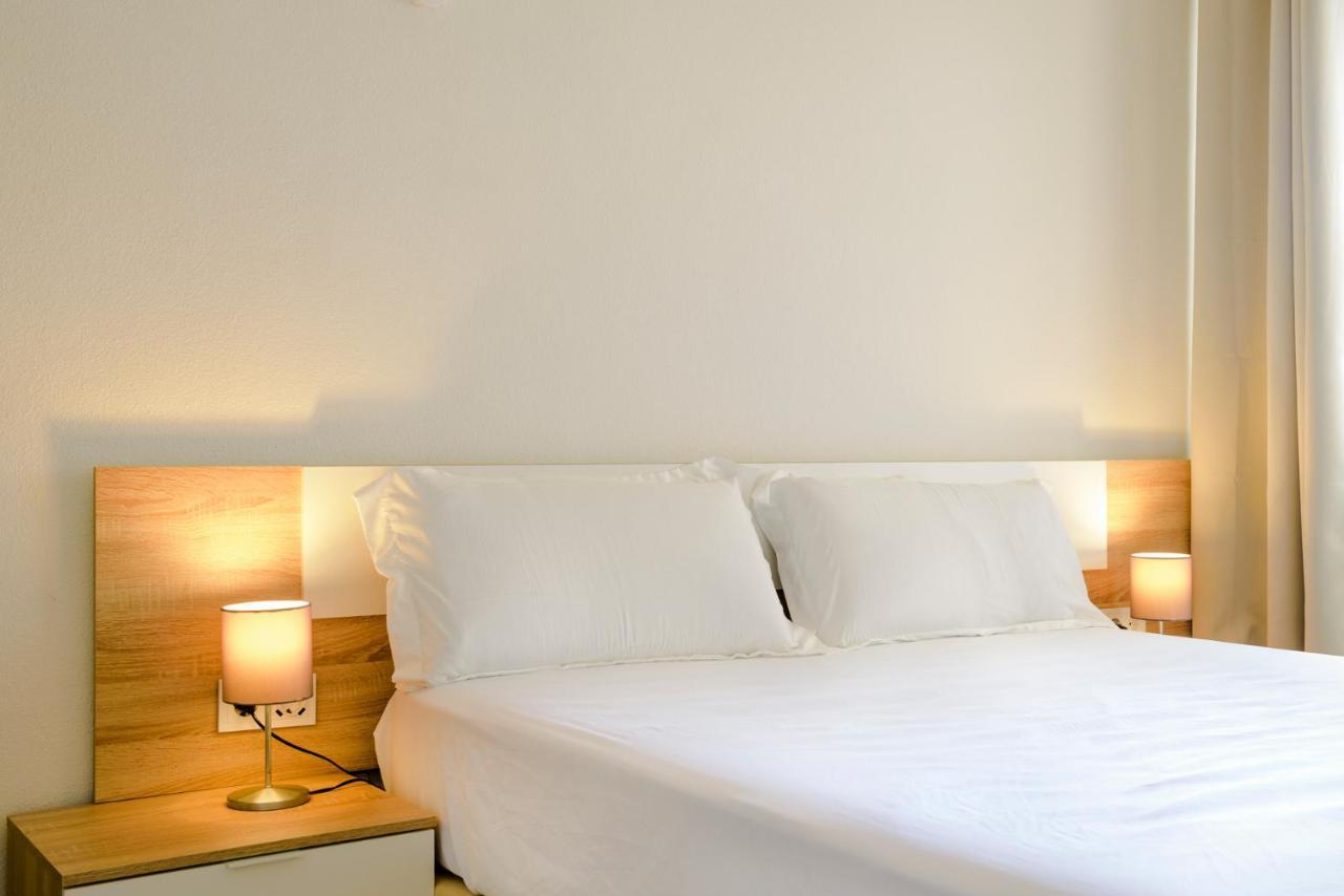 Estepona Marina With Sea Views, Pool And Parking المظهر الخارجي الصورة