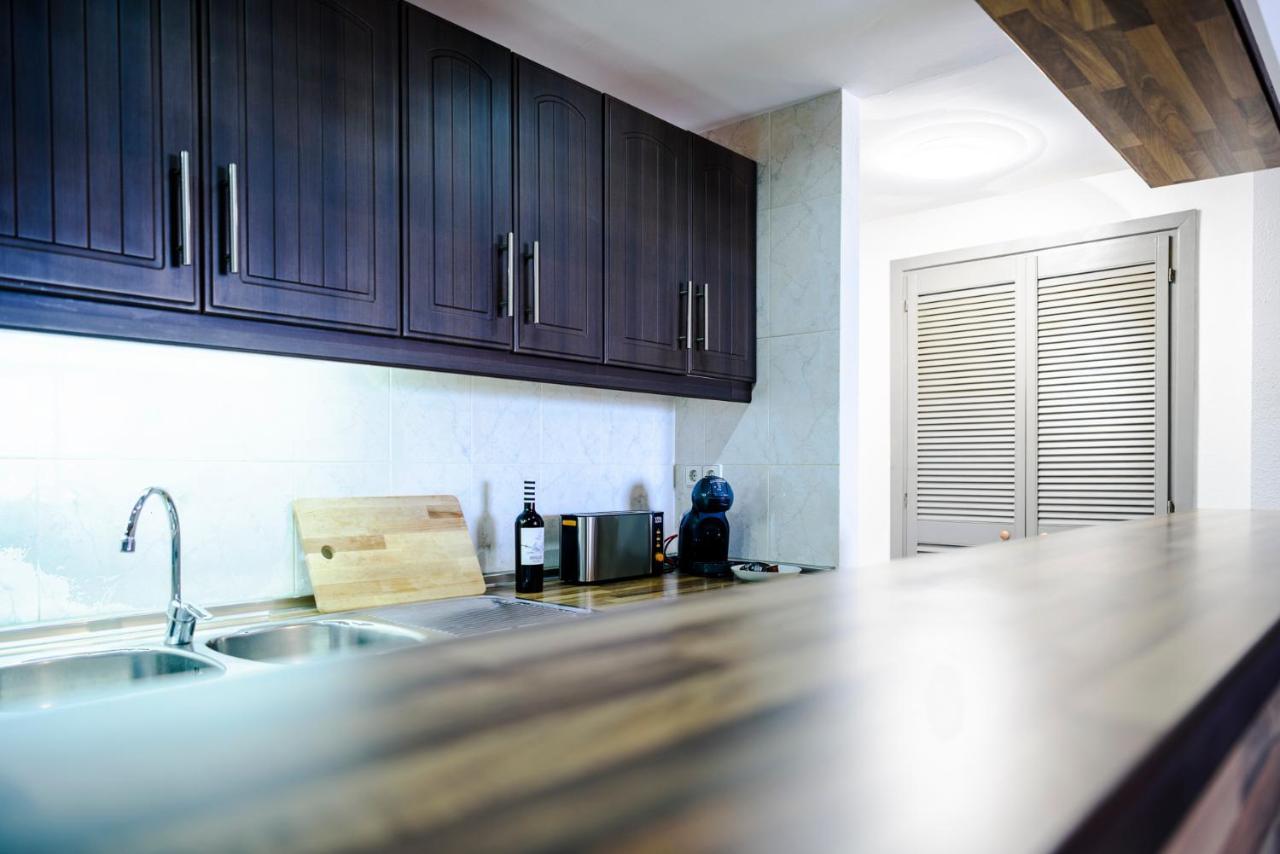 Estepona Marina With Sea Views, Pool And Parking المظهر الخارجي الصورة