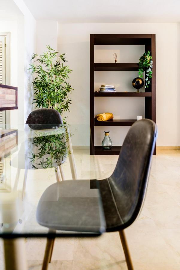 Estepona Marina With Sea Views, Pool And Parking المظهر الخارجي الصورة